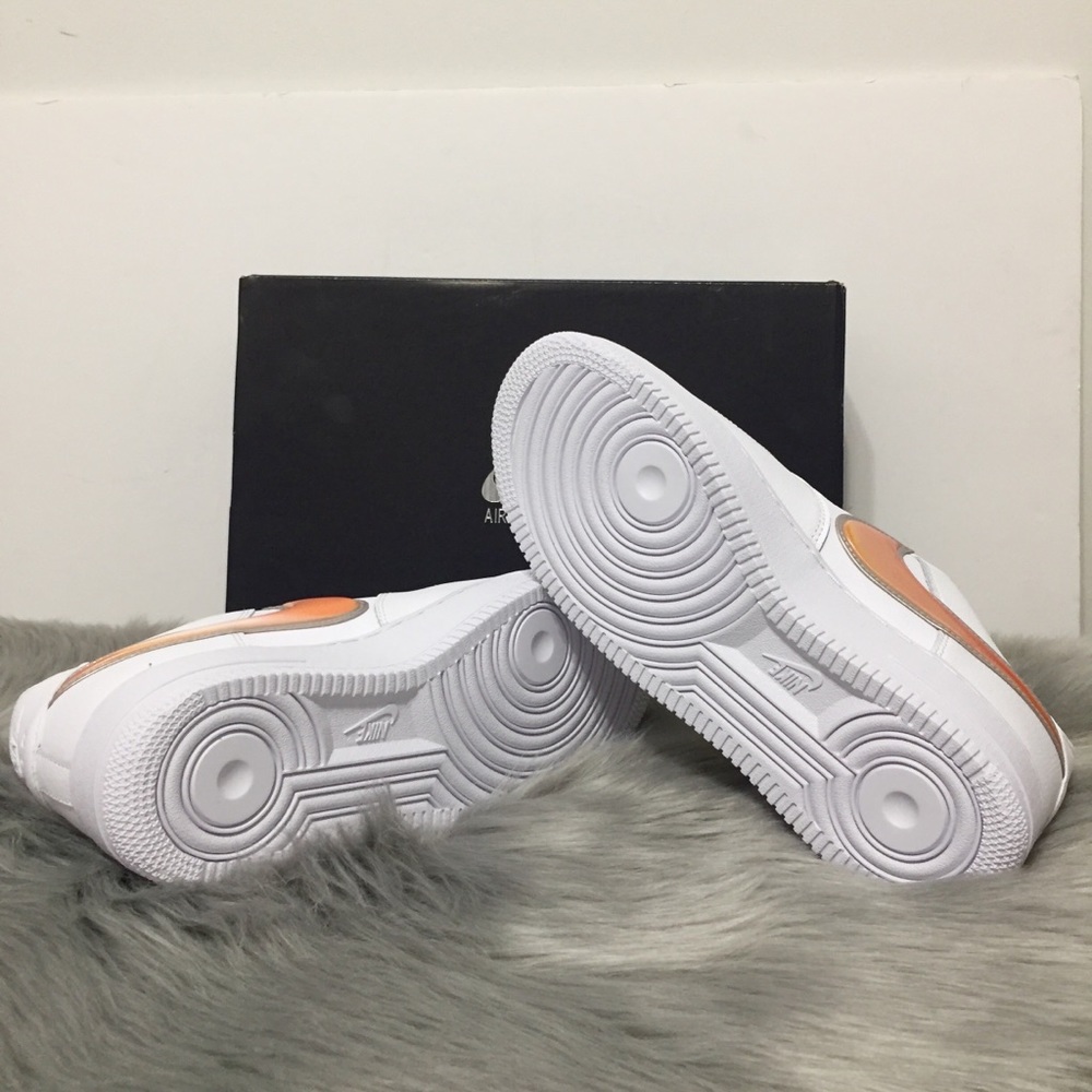 SOLD Nike Air Force 1 '07 LV8 | Size M 9 / W 10.5 - Picture 5 of 5